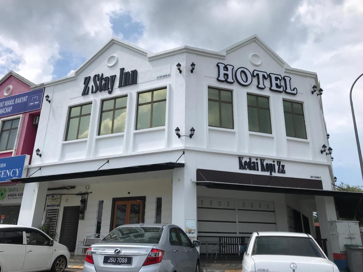 Oyo 90506 Z Stay Inn Hotel Simpang Renggam Buitenkant foto