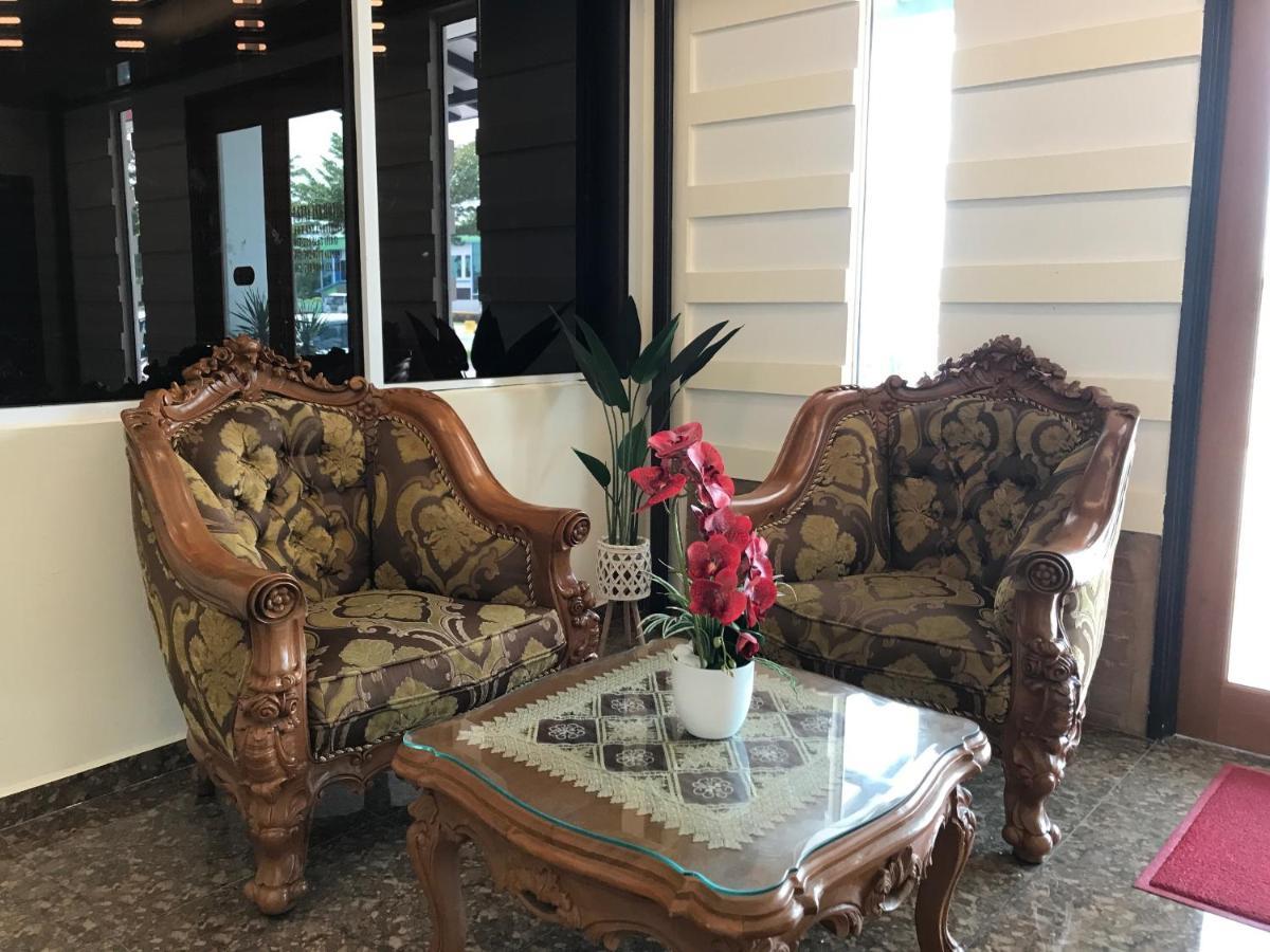 Oyo 90506 Z Stay Inn Hotel Simpang Renggam Buitenkant foto