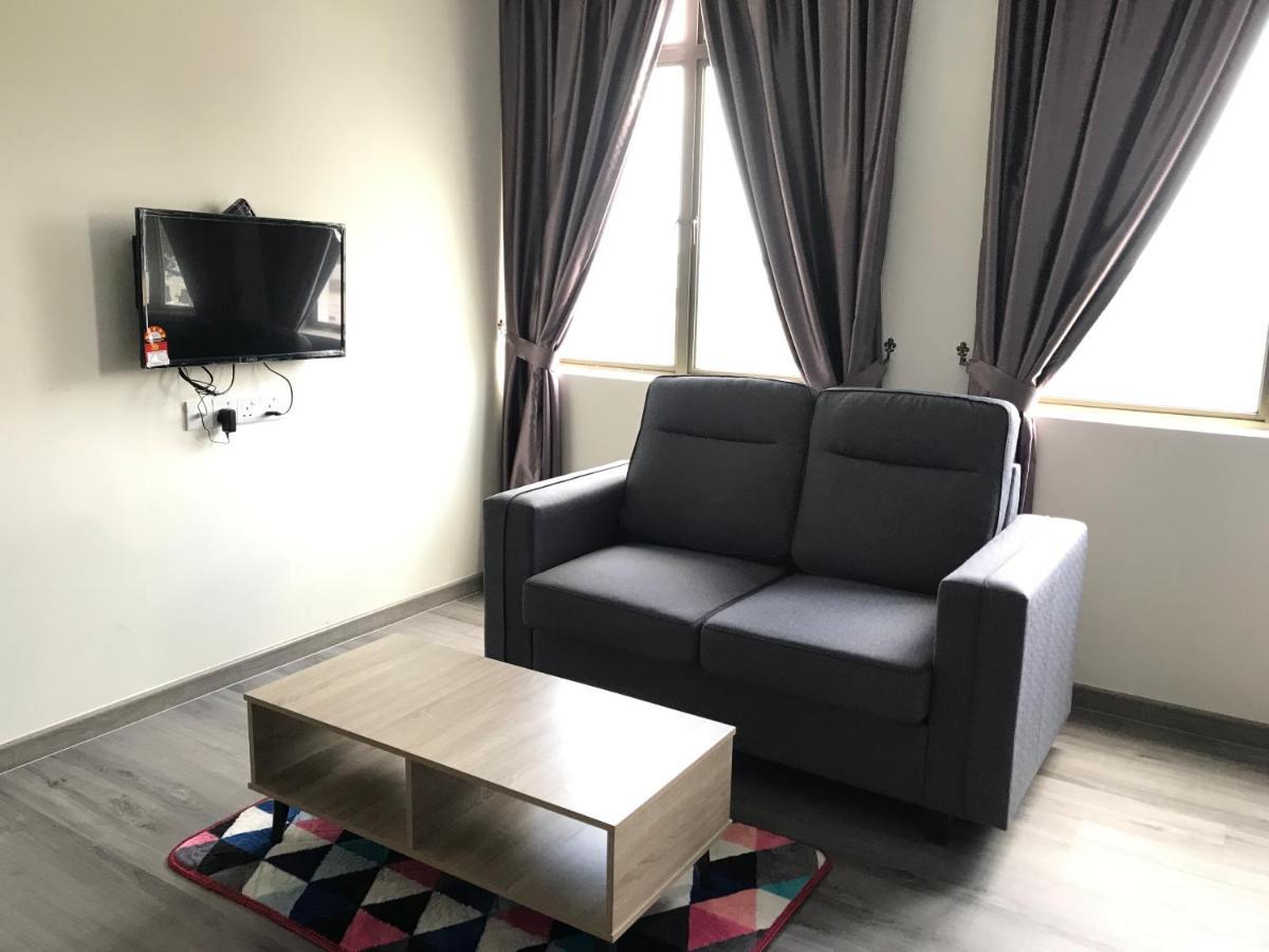 Oyo 90506 Z Stay Inn Hotel Simpang Renggam Buitenkant foto