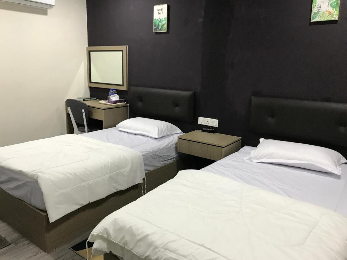 Oyo 90506 Z Stay Inn Hotel Simpang Renggam Buitenkant foto