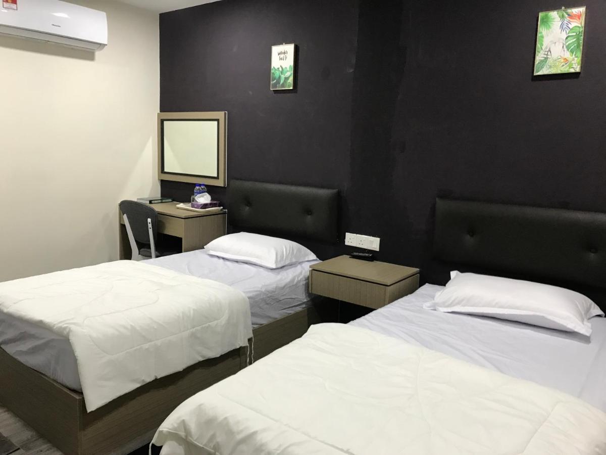 Oyo 90506 Z Stay Inn Hotel Simpang Renggam Buitenkant foto