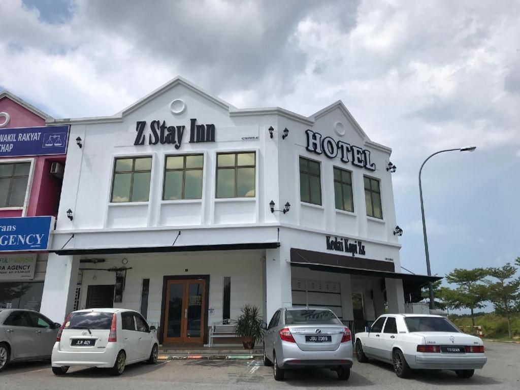 Oyo 90506 Z Stay Inn Hotel Simpang Renggam Buitenkant foto